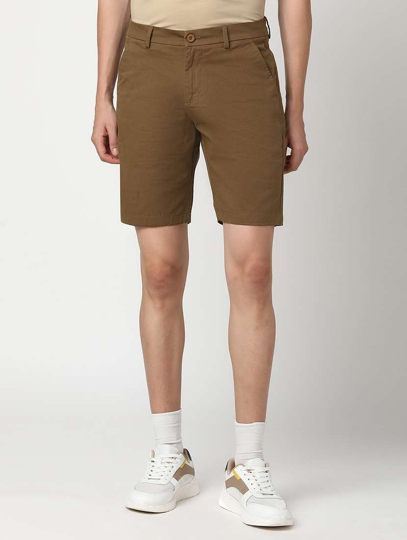 men solid mid rise regular fit shorts - 22007691 -  Zoom Image - 0