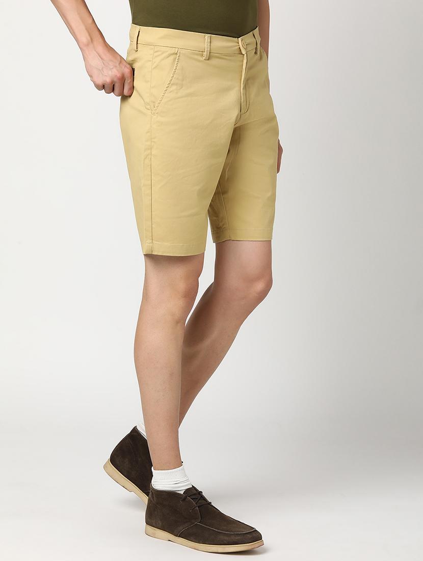 men solid mid rise regular fit shorts - 22007693 - Standard Image - 2