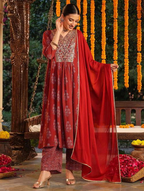 women embroidered three quarter sleeve kurta pant with dupatta set - 22007710 -  Standard Image - 0