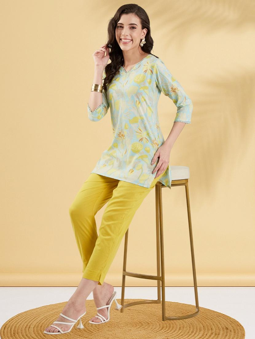 women printed three quarter sleeve straight kurti - 22009249 - Standard Image - 2