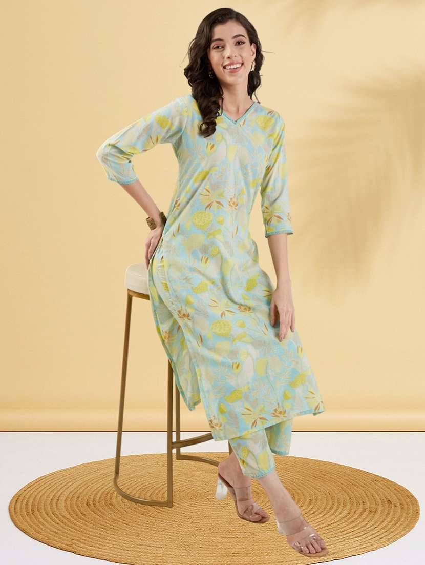 women printed three quarter sleeve kurta pant set - 22009256 - Standard Image - 2