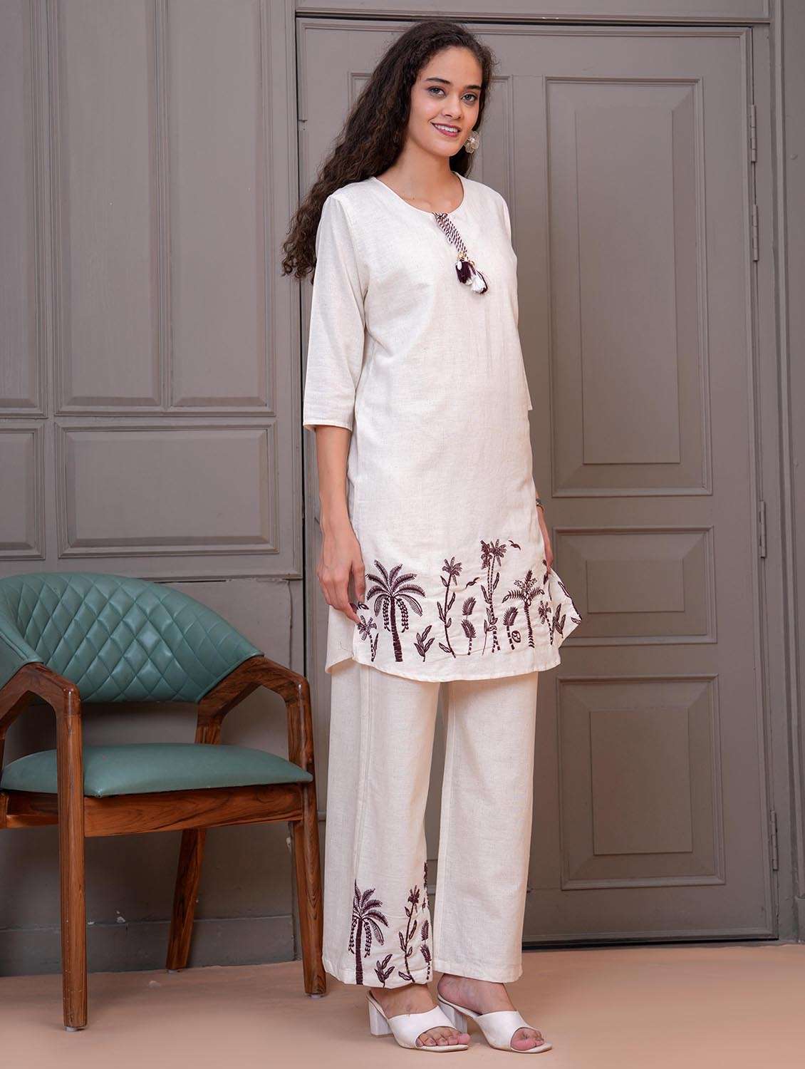 women embroidered tie up neck kurta and palazo set - 22009467 - Standard Image - 2