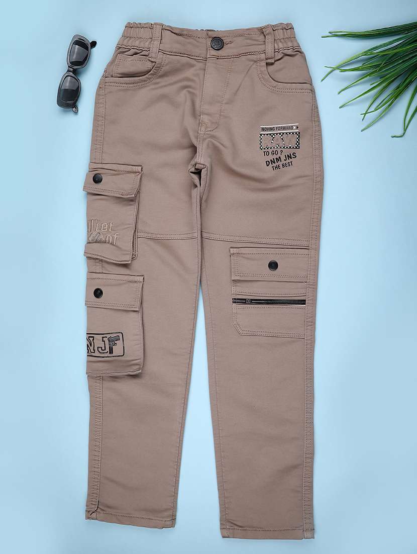boys solid mid rise regular fit cargo
