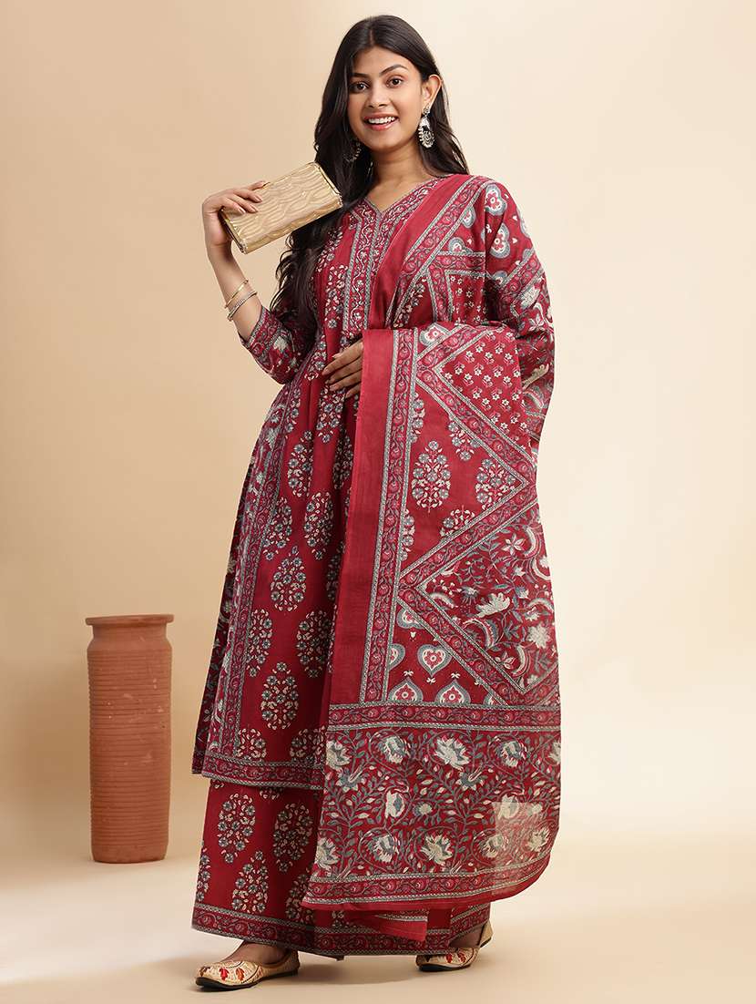 women floral three quarter sleeve kurta palazzo with dupatta set