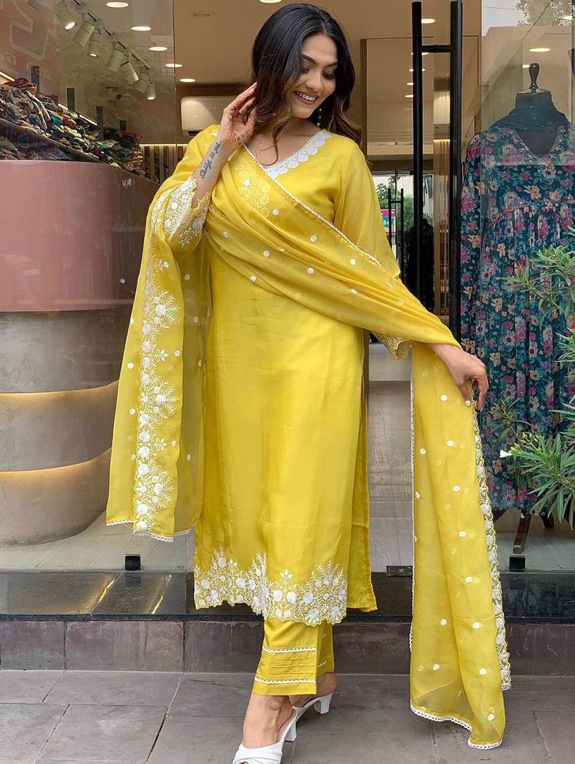 women embroidered three quarter sleeve kurta pant with dupatta set - 22011183 - Standard Image - 2