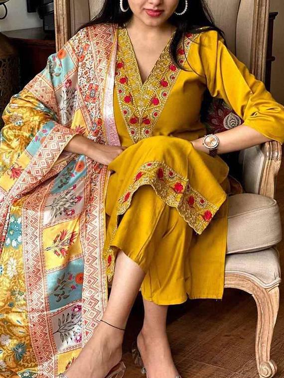 women embroidered three quarter sleeve kurta pant with dupatta set - 22011204 - Standard Image - 2