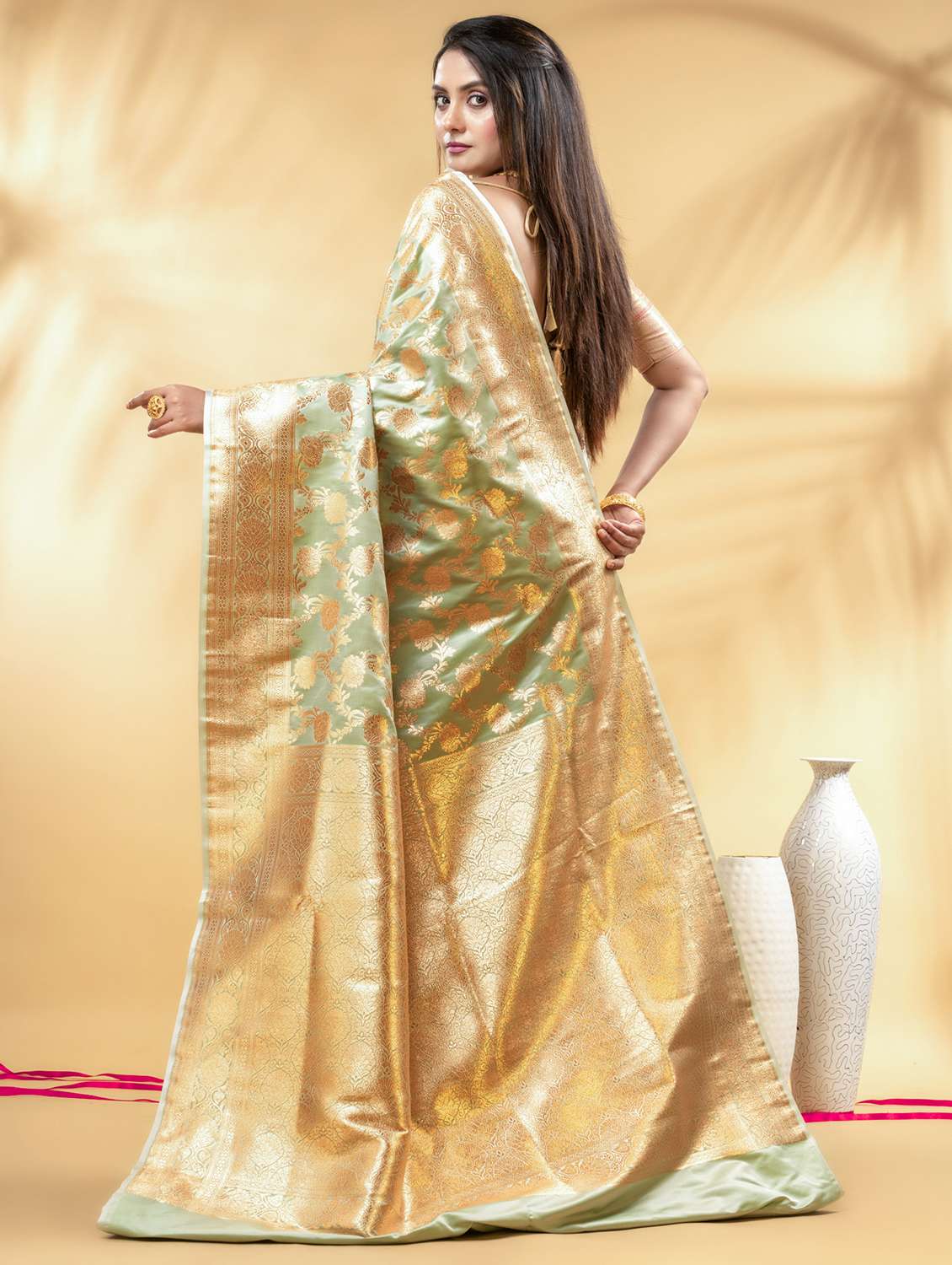 women self design banarasi saree with blouse - 22011297 -  Standard Image - 2