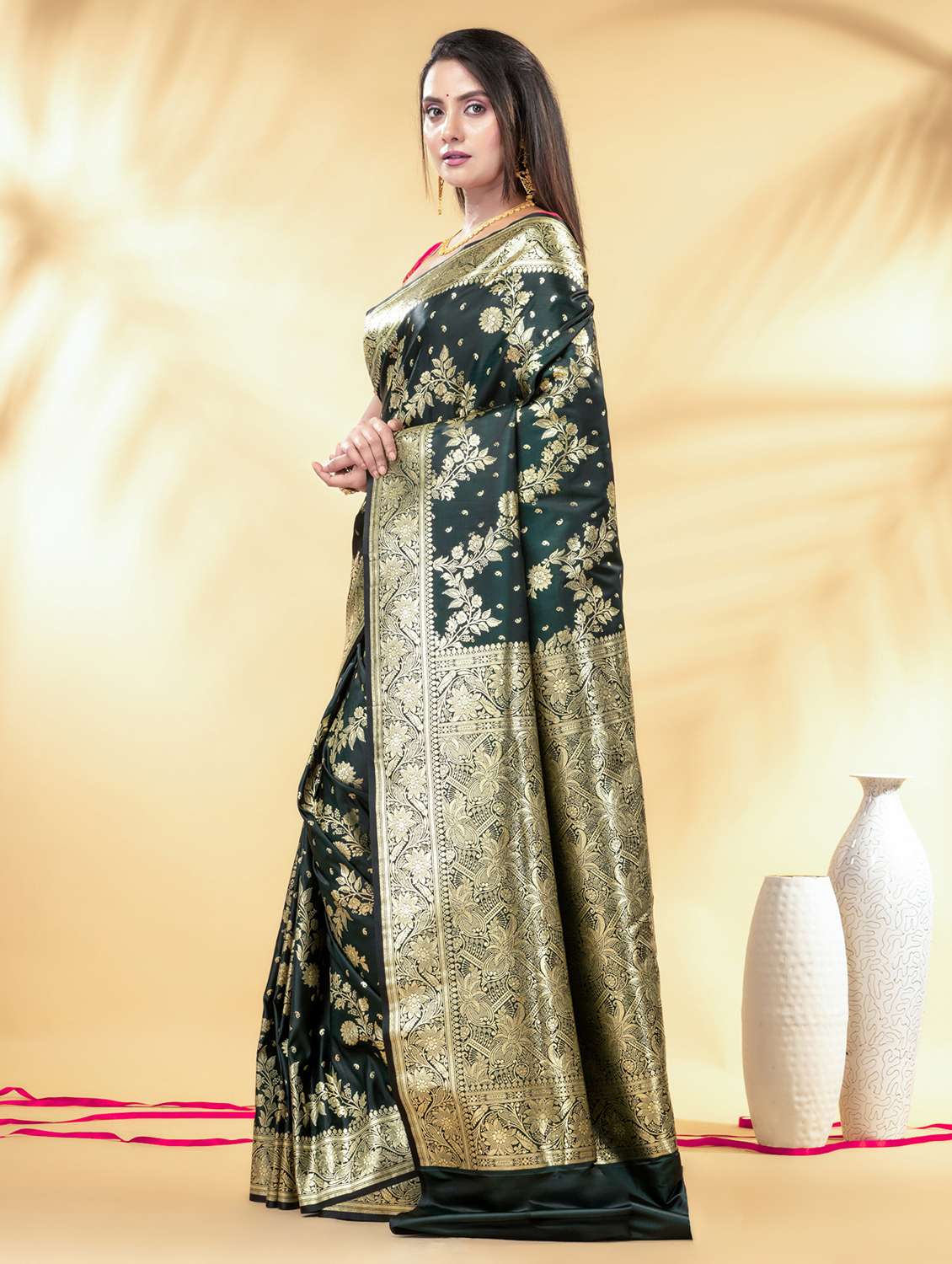 women self design banarasi saree with blouse - 22011343 -  Standard Image - 2