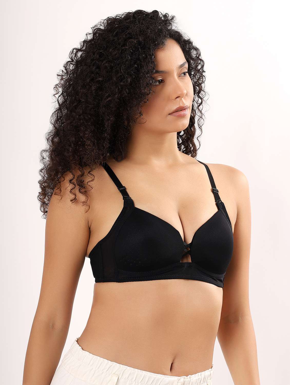 women solid lightly padded plunge bra - 22011373 -  Standard Image - 2