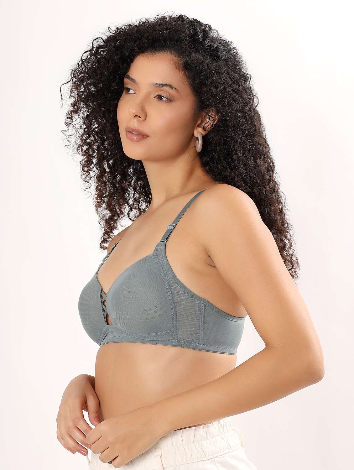 women solid lightly padded plunge bra - 22011375 -  Standard Image - 2