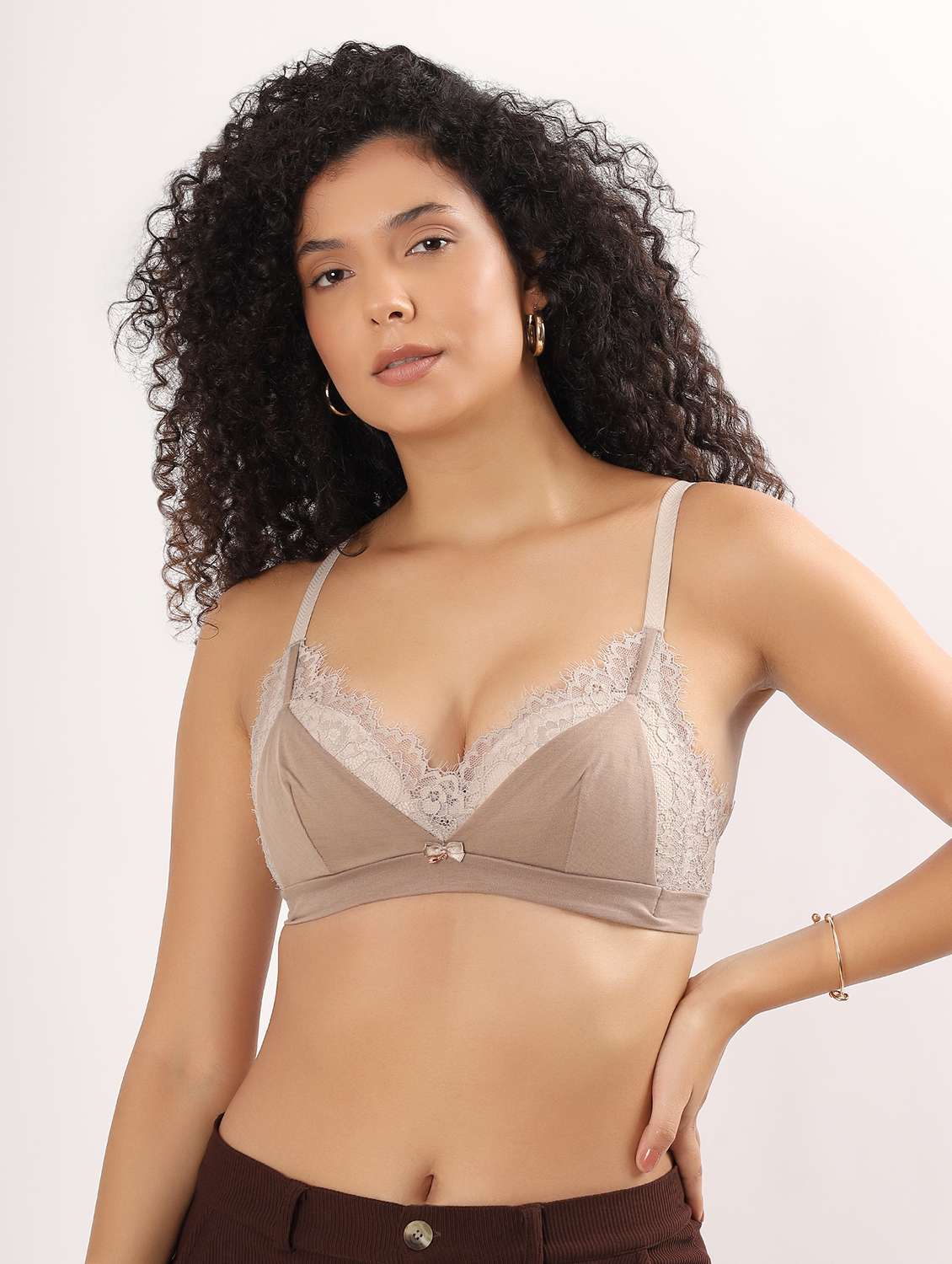 women color block lightly padded plunge bra - 22011383 -  Standard Image - 2