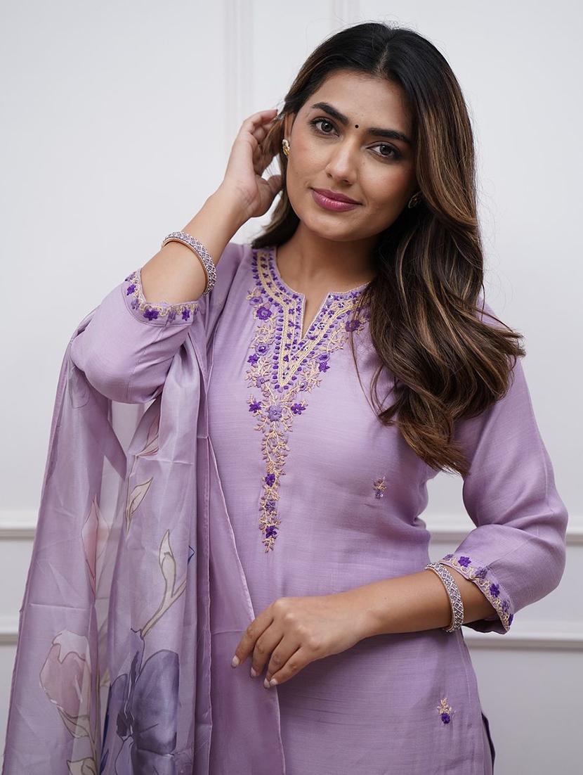 women embroidered three quarter sleeve kurta pant with dupatta set - 22011401 - Standard Image - 2