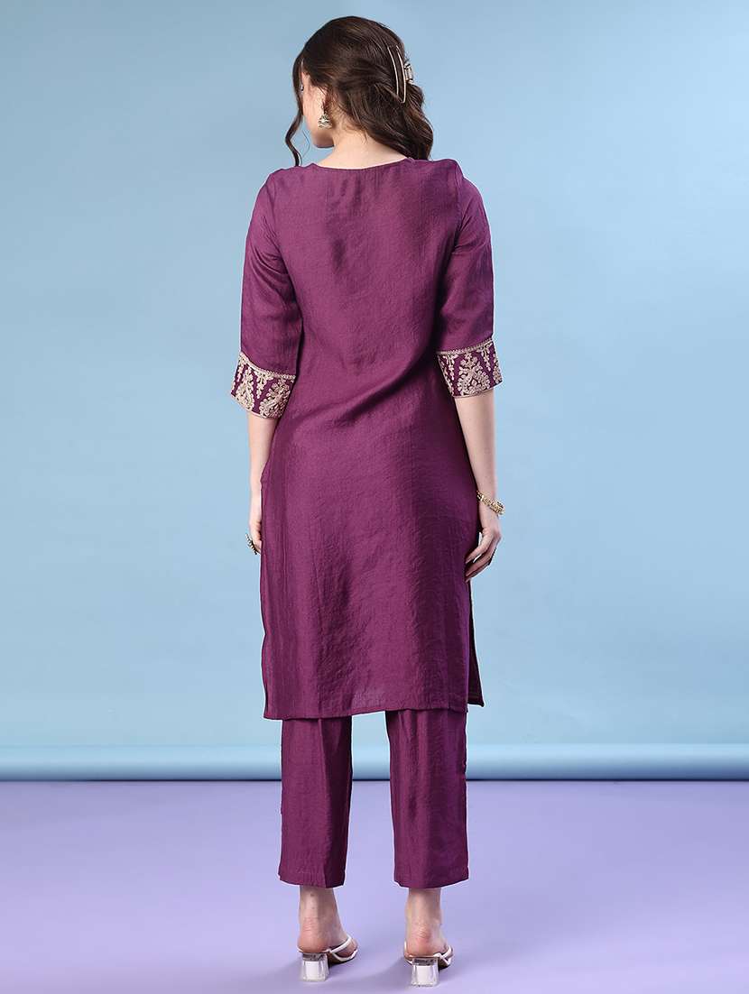 women embroidered kurta and pant set with dupatta - 22011595 -  Standard Image - 2