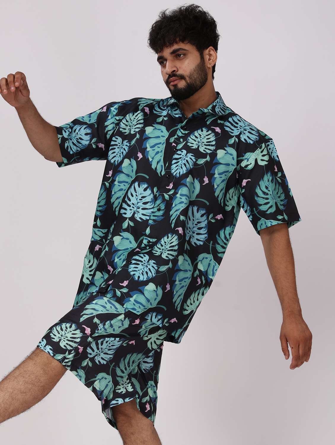 men printed short shorts & shirt co-ords set - 22012957 - Standard Image - 2