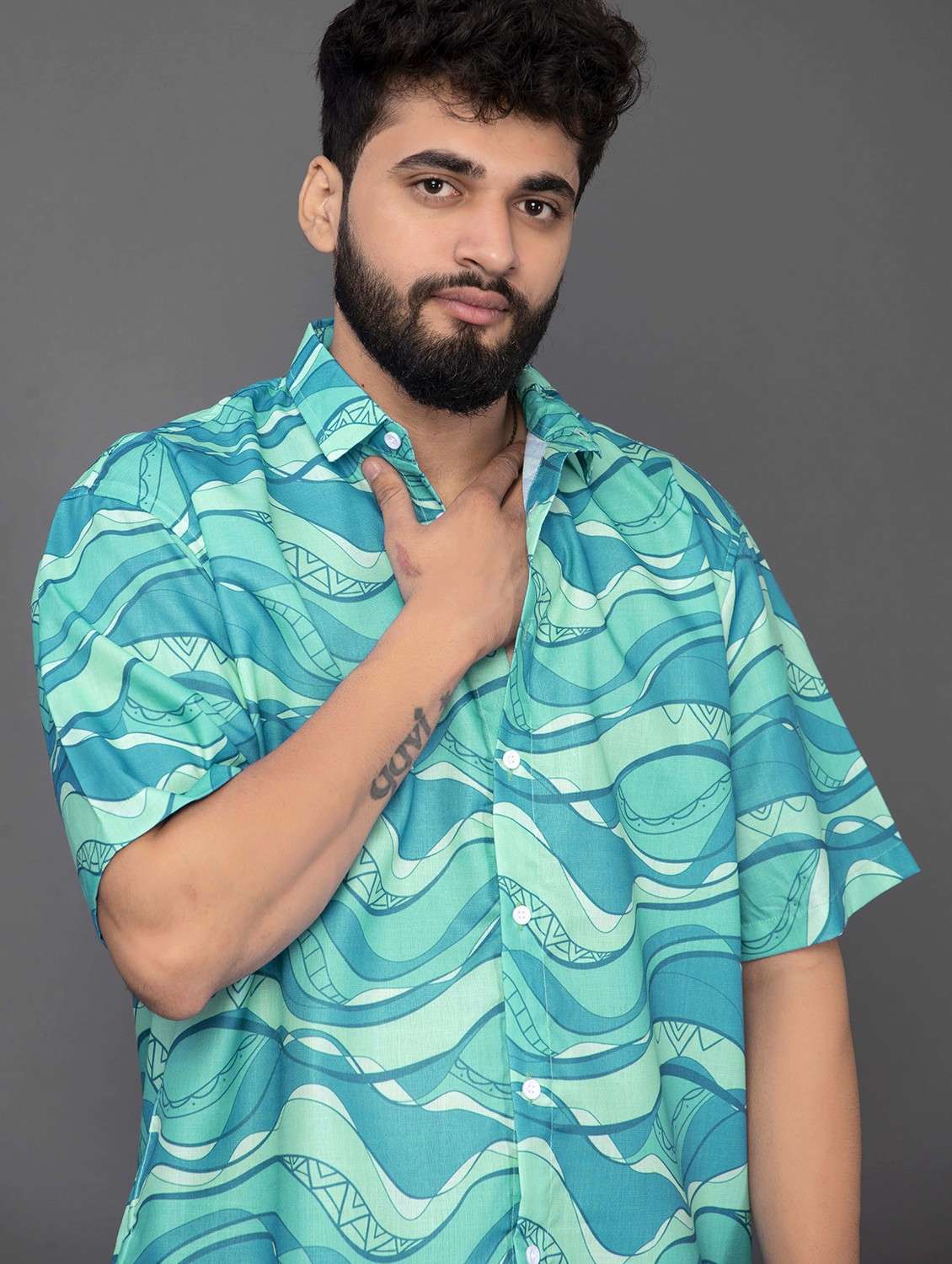 men printed short sleeve oversized casual shirt - 22012963 -  Standard Image - 2