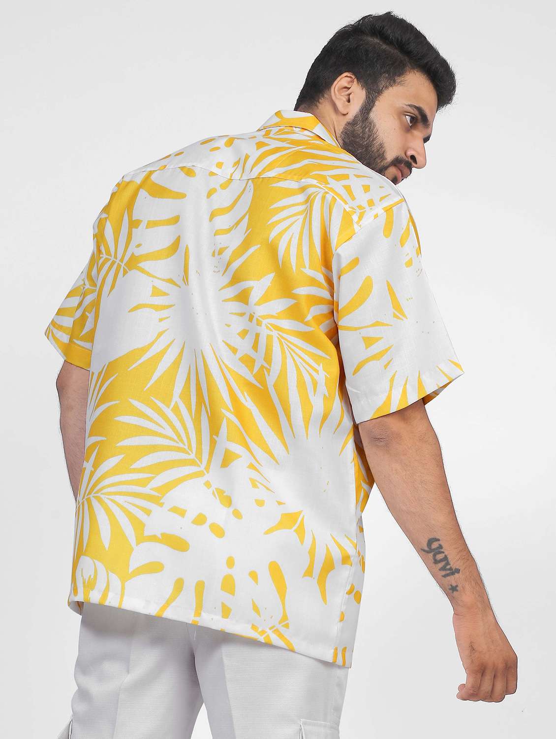 men printed short sleeve oversized casual shirt - 22013041 -  Standard Image - 2