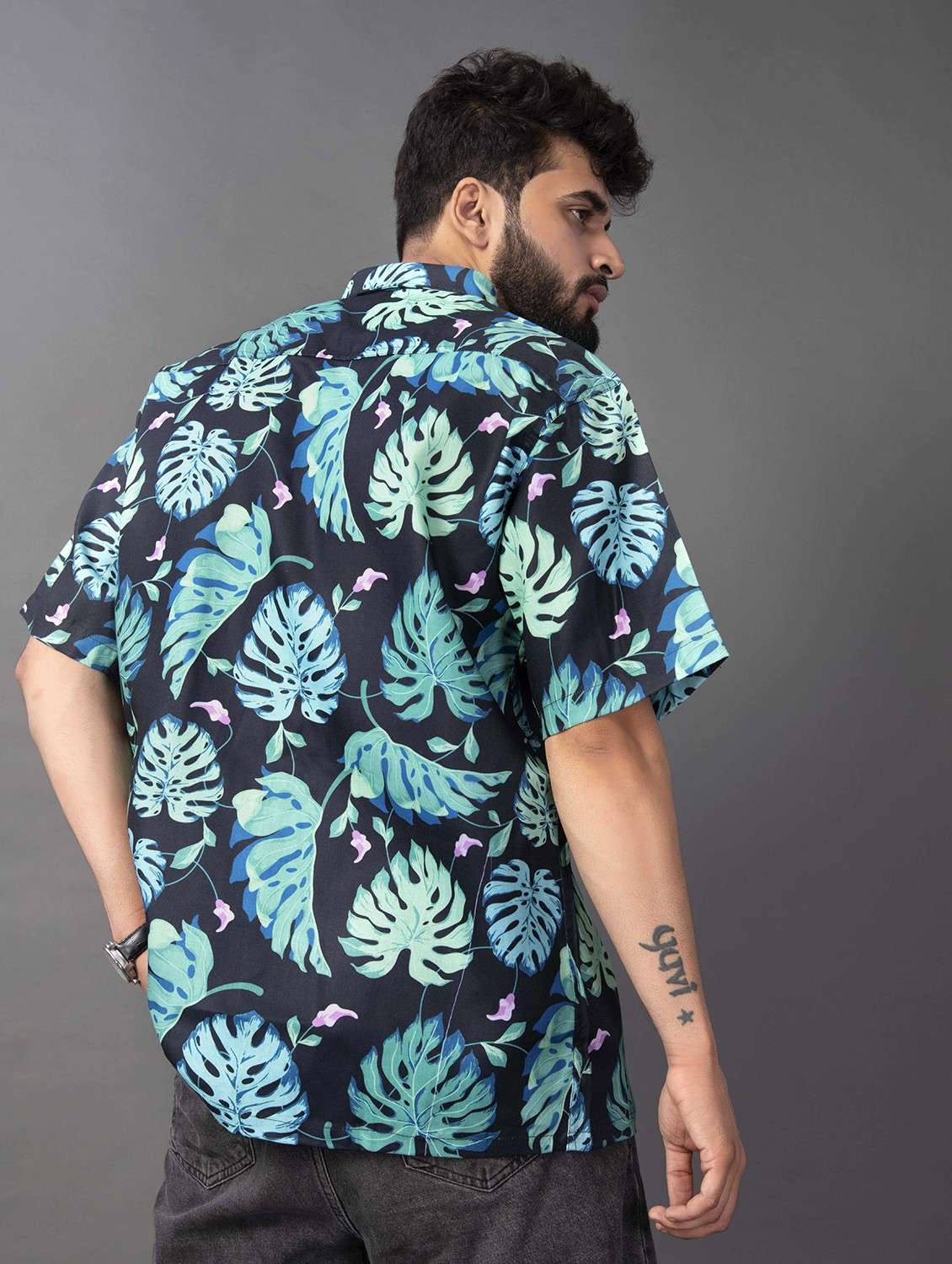 men leaf printed short sleeve oversized casual shirt - 22013042 -  Standard Image - 2