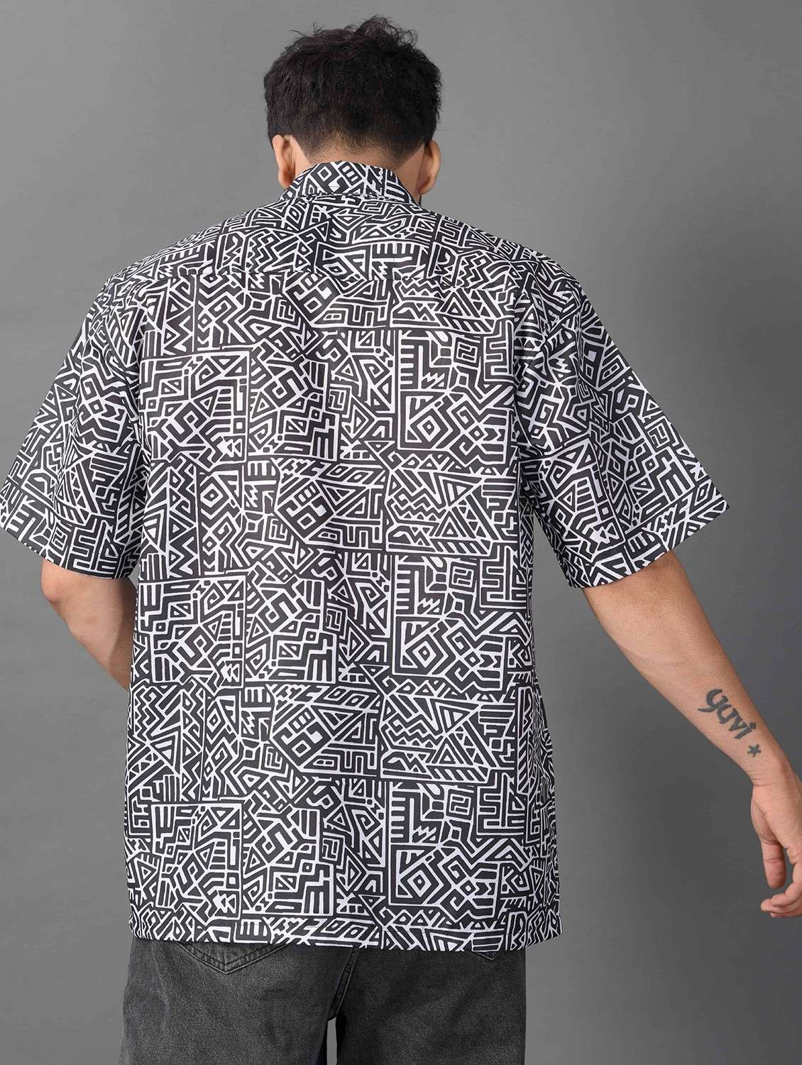 men printed short sleeve oversized casual shirt - 22013076 -  Standard Image - 2