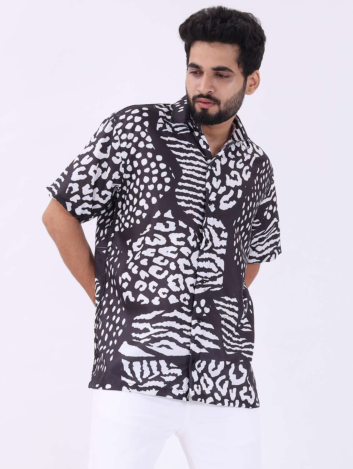 men printed short sleeve oversized casual shirt - 22013149 -  Standard Image - 2
