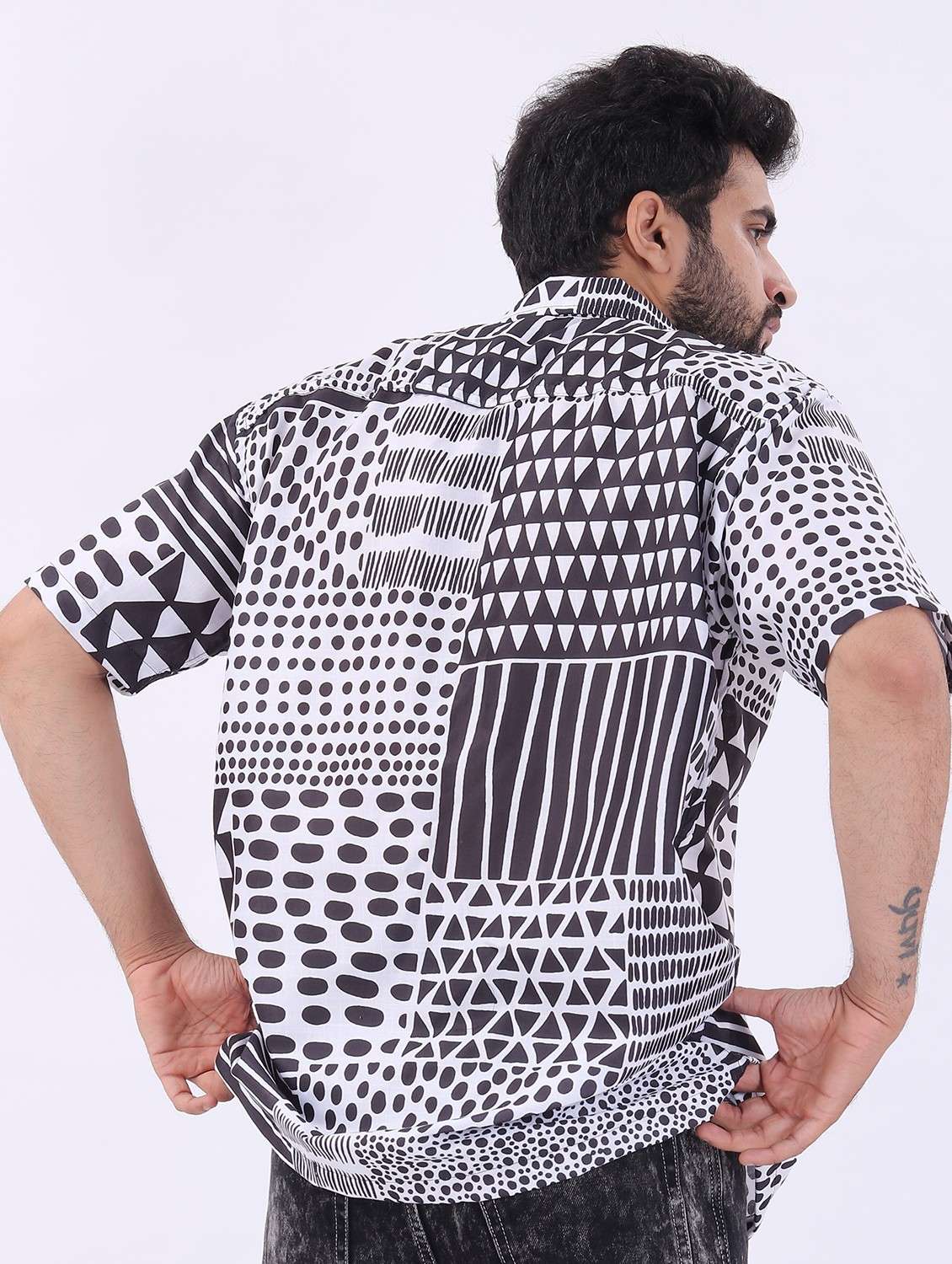 men printed short sleeve oversized casual shirt - 22013152 -  Standard Image - 2