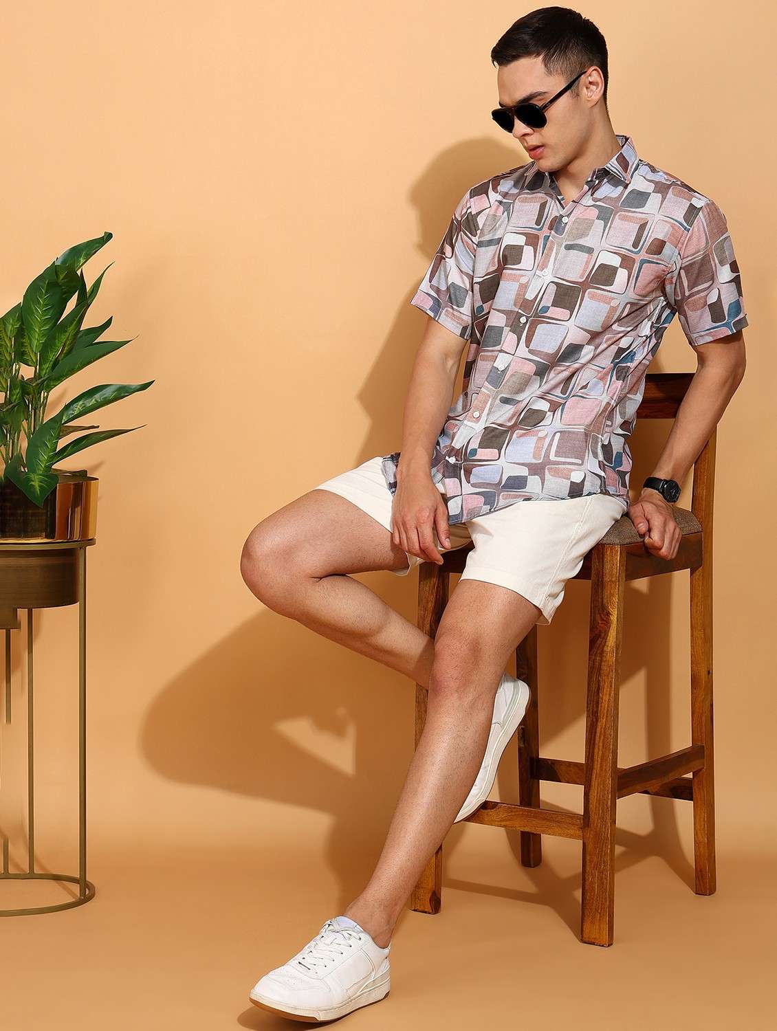 men printed short sleeve regular fit casual shirt - 22013161 -  Standard Image - 2