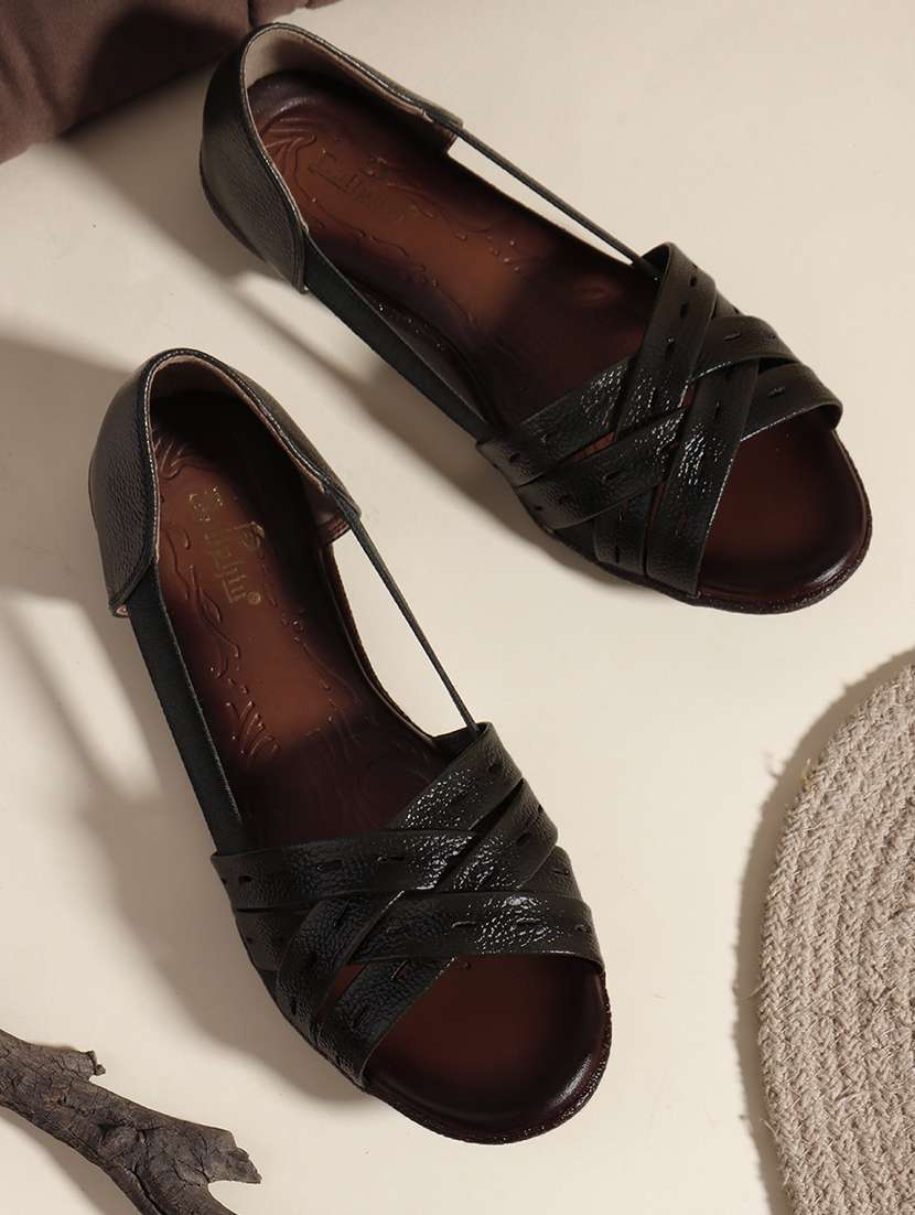 women solid peep toe slip on ballerina