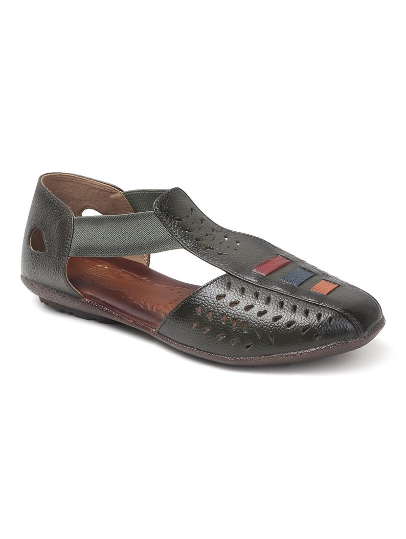women solid back strap sandal - 22013278 - Standard Image - 2