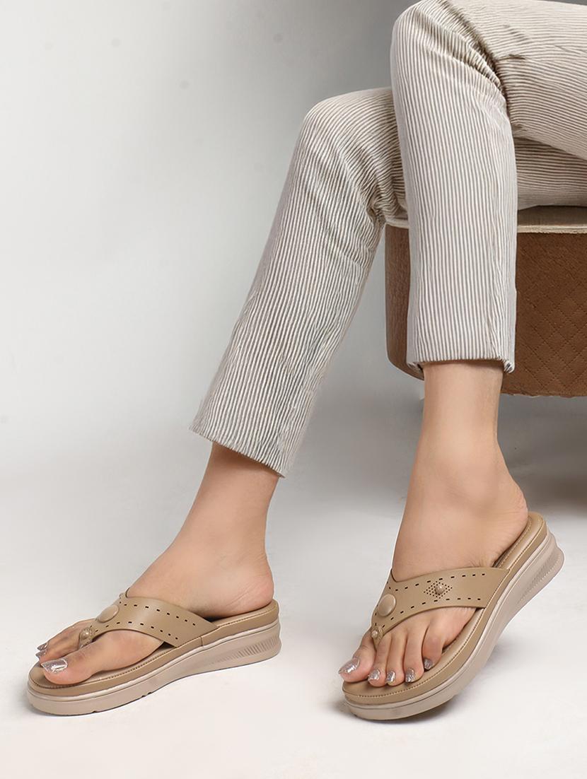 women solid slip on sandal - 22013288 - Standard Image - 2