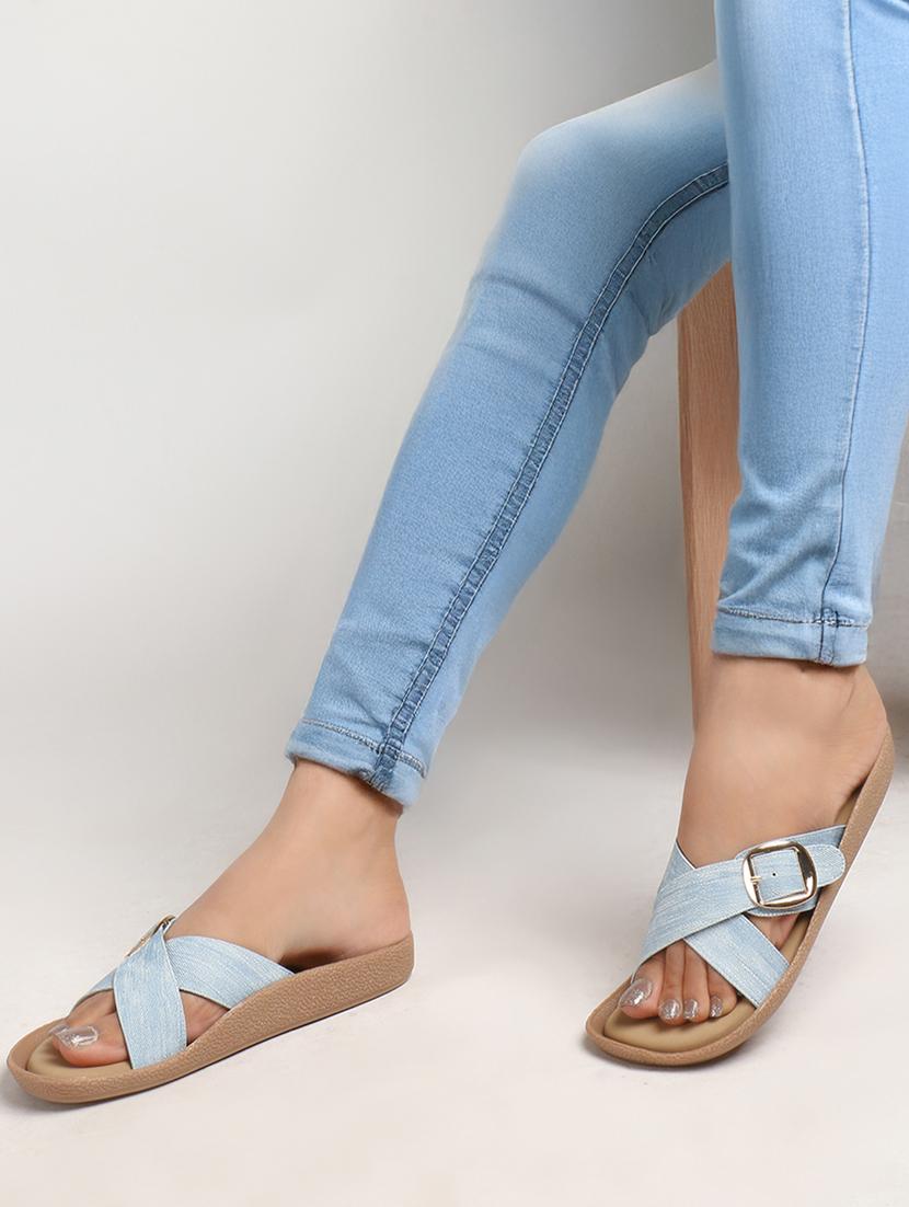 women solid slip on flats - 22013299 - Standard Image - 2