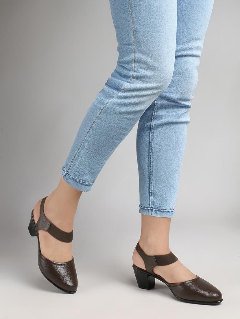 women solid back strap sandal - 22013336 - Standard Image - 2