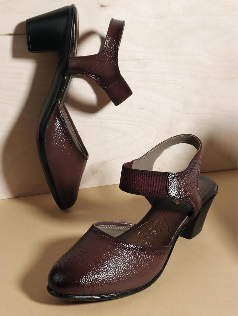 women solid back strap sandal - 22013337 -  Zoom Image - 0