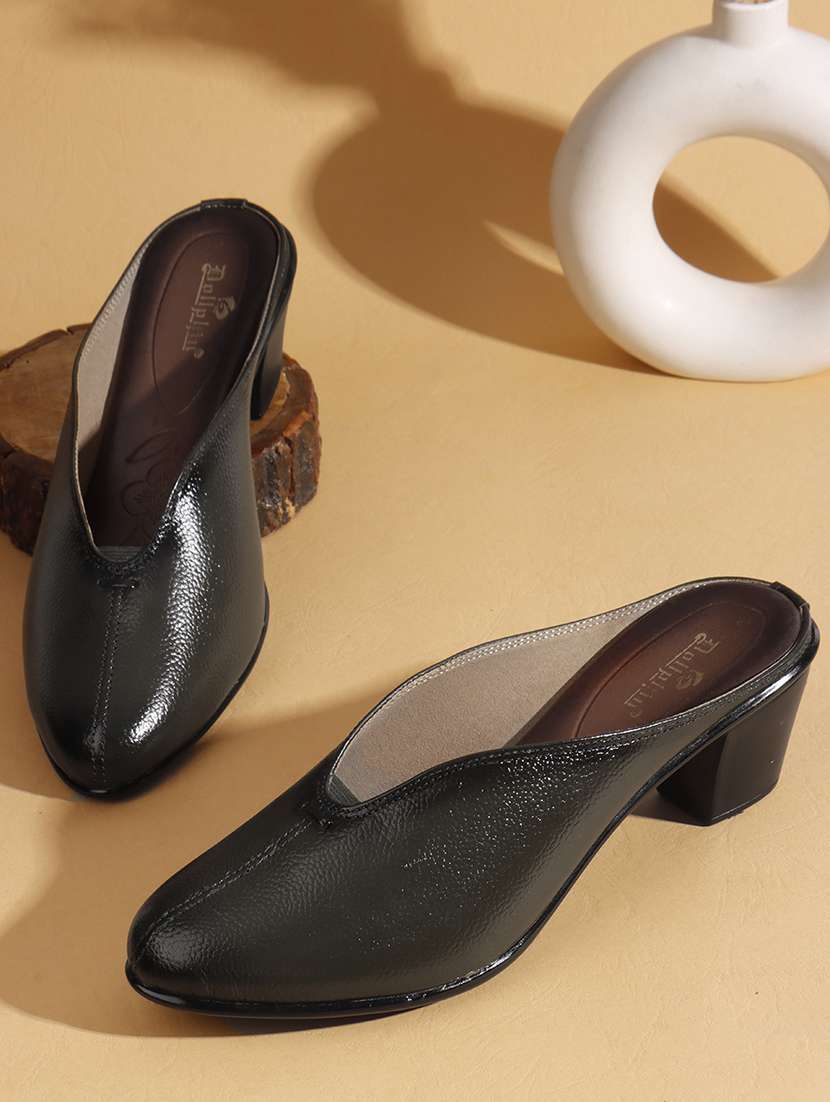 women solid slip on block heel mule