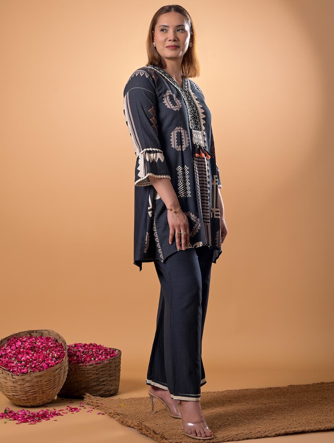 women three quarter sleeve ethnic co-ord set - 22013438 - Standard Image - 2