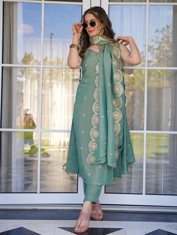women embroidered sleeveless kurta pant with dupatta set - 22014124 - Standard Image - 2