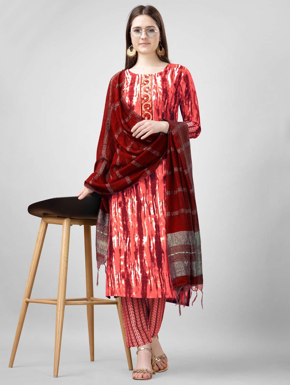 women printed three quarter sleeve kurta pant with dupatta set