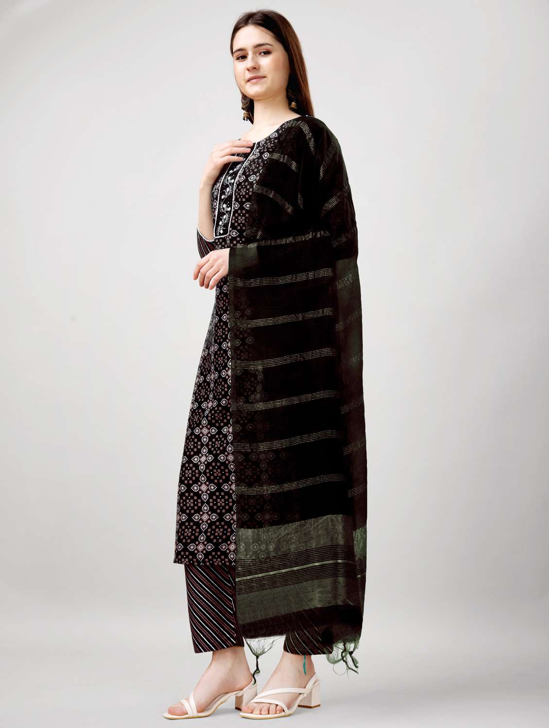 women three quarter sleeve kurta pant with dupatta set - 22014181 - Standard Image - 2