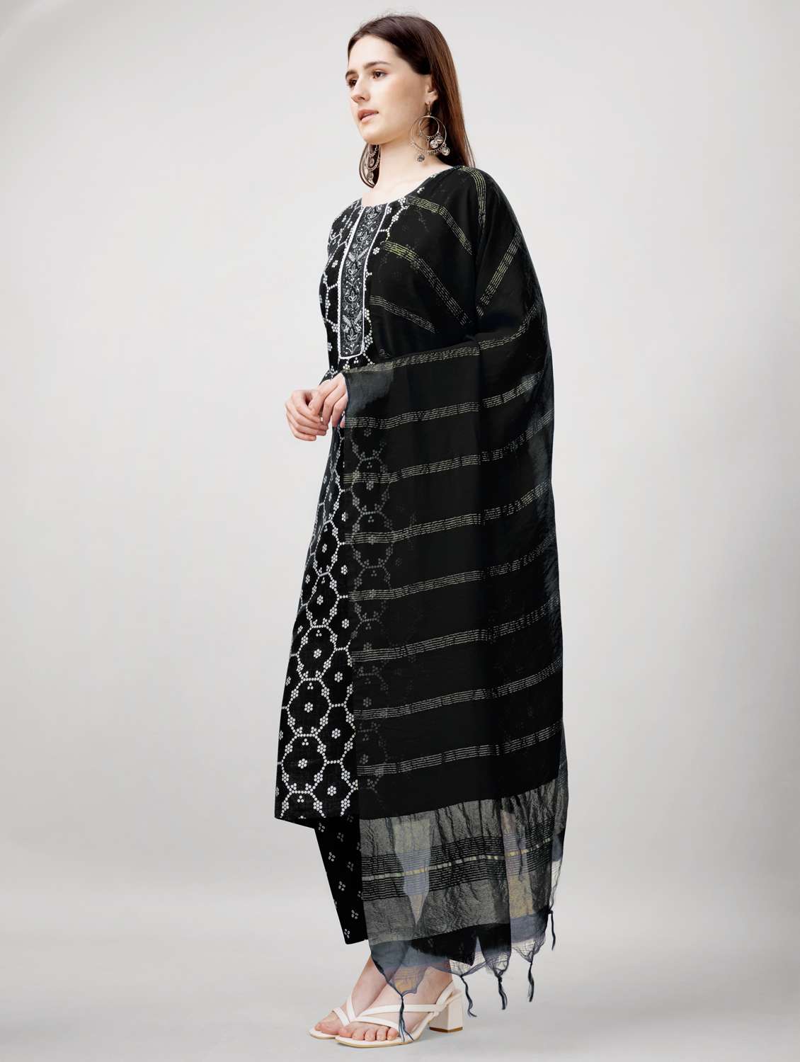 women three quarter sleeve kurta pant with dupatta set - 22014189 - Standard Image - 2