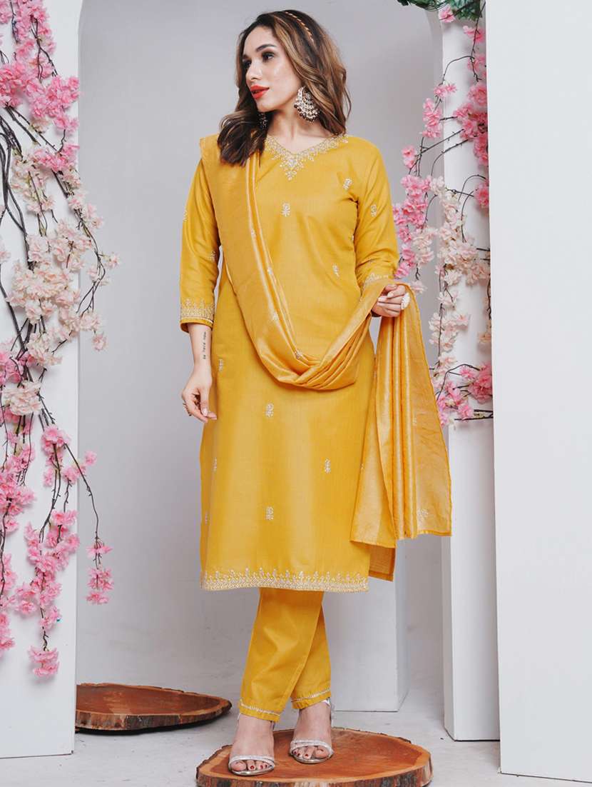 women three quarter sleeve kurta pant with dupatta set