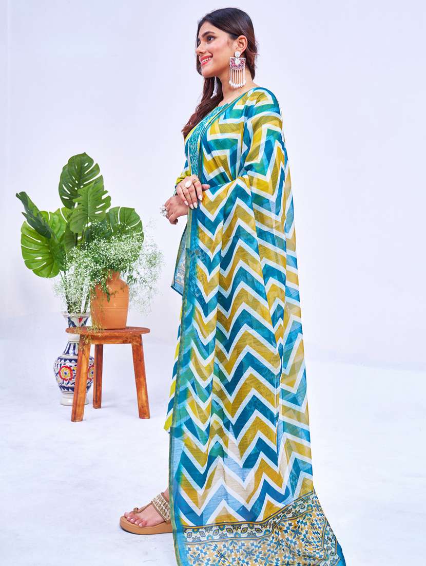 women printed three quarter sleeve kurta pant with dupatta set - 22014227 - Standard Image - 2