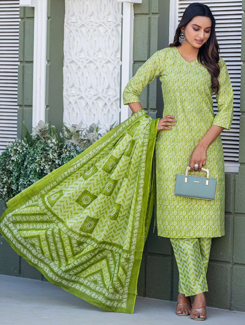 women printed three quarter sleeve kurta pant with dupatta set - 22014270 - Standard Image - 2