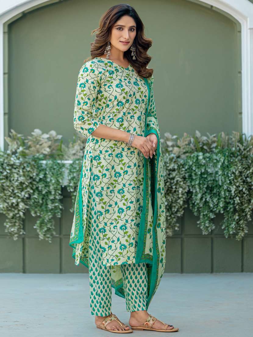 women printed three quarter sleeve kurta pant with dupatta set - 22014272 - Standard Image - 2