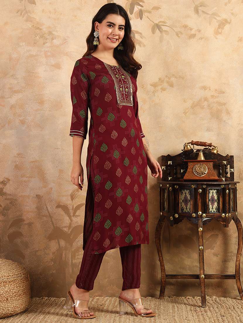 women printed three quarter sleeve kurta and pant set - 22014282 - Standard Image - 2