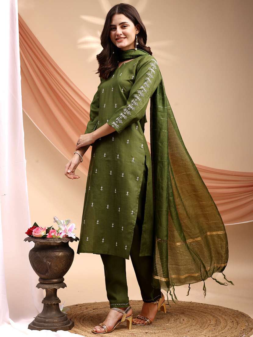 women three quarter sleeve kurta pant with dupatta set