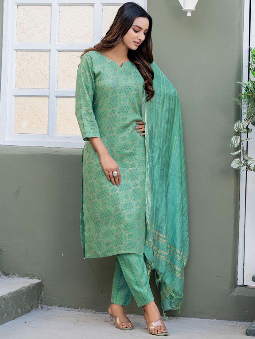 women three quarter sleeve kurta pant with dupatta set - 22014306 -  Standard Image - 2