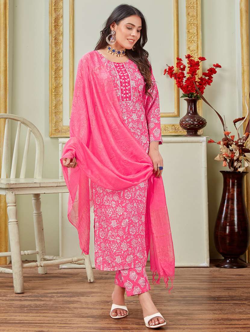 women three quarter sleeve kurta pant with dupatta set - 22014310 -  Standard Image - 2
