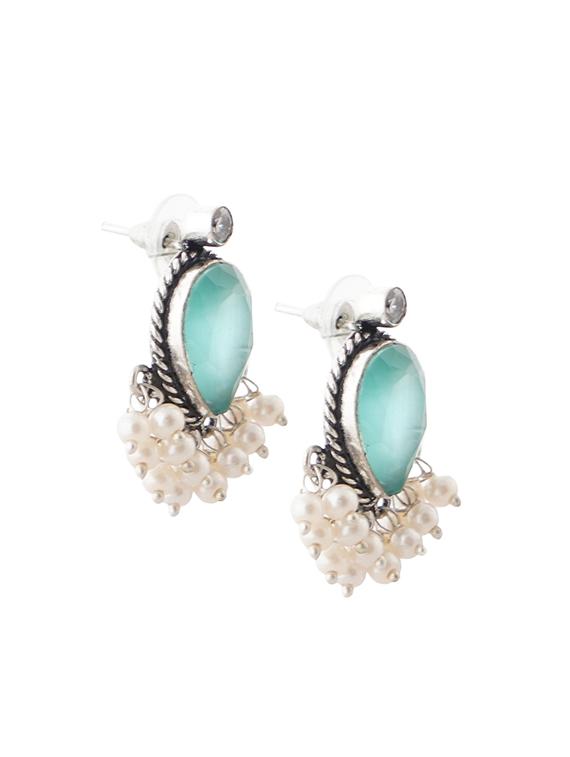 sea green & silver toned classic design crystal stylish stud earrings - 22014476 - Standard Image - 2