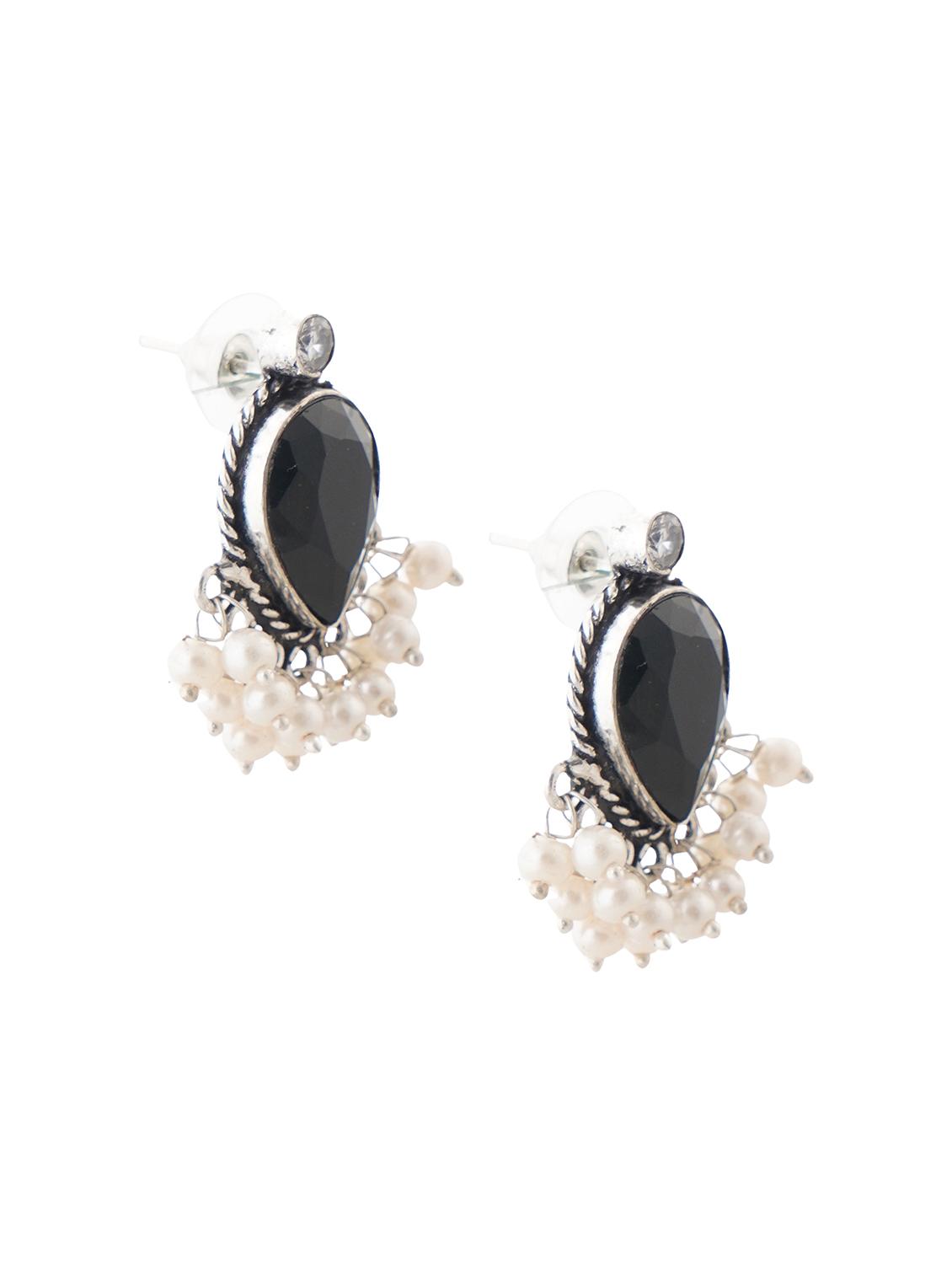 crystals studded and beaded circular stud earrings - 22014507 - Standard Image - 2