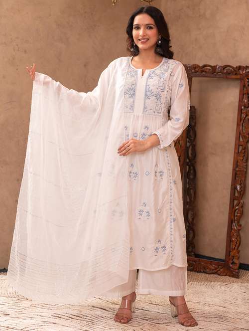 women three quarter sleeve kurta palazzo with dupatta set - 22014545 -  Standard Image - 0