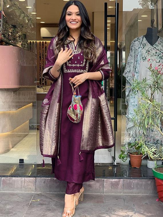 women embroidered three quarter sleeve kurta pant with dupatta set - 22014600 - Standard Image - 2