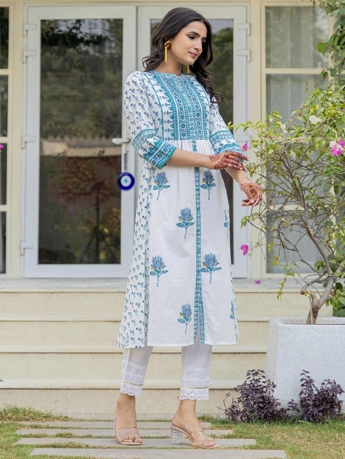 women floral printed three quarter sleeve a-line kurta - 22014667 -  Standard Image - 2
